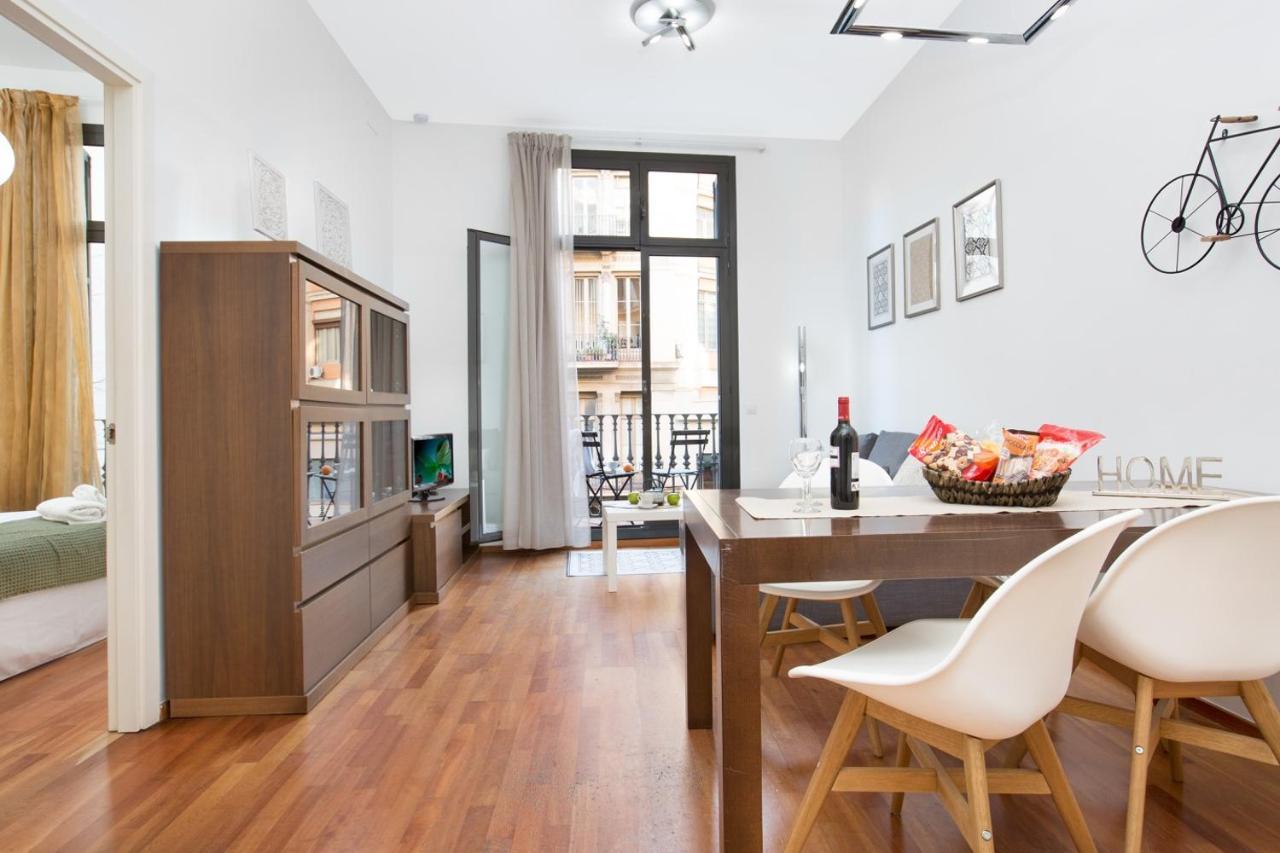Stay U-Nique Apartments Balmes Barcelona Luaran gambar