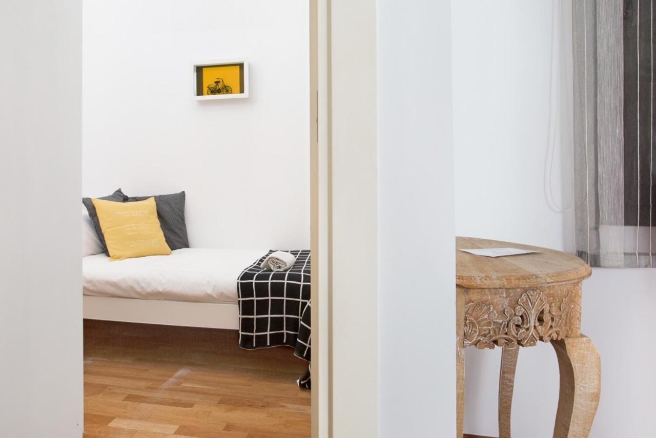 Stay U-Nique Apartments Balmes Barcelona Luaran gambar