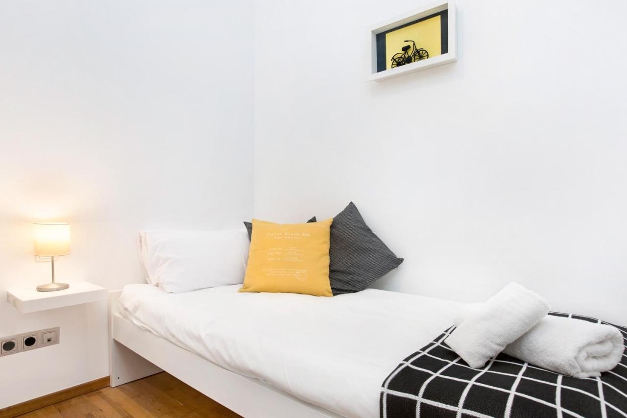 Stay U-Nique Apartments Balmes Barcelona Luaran gambar
